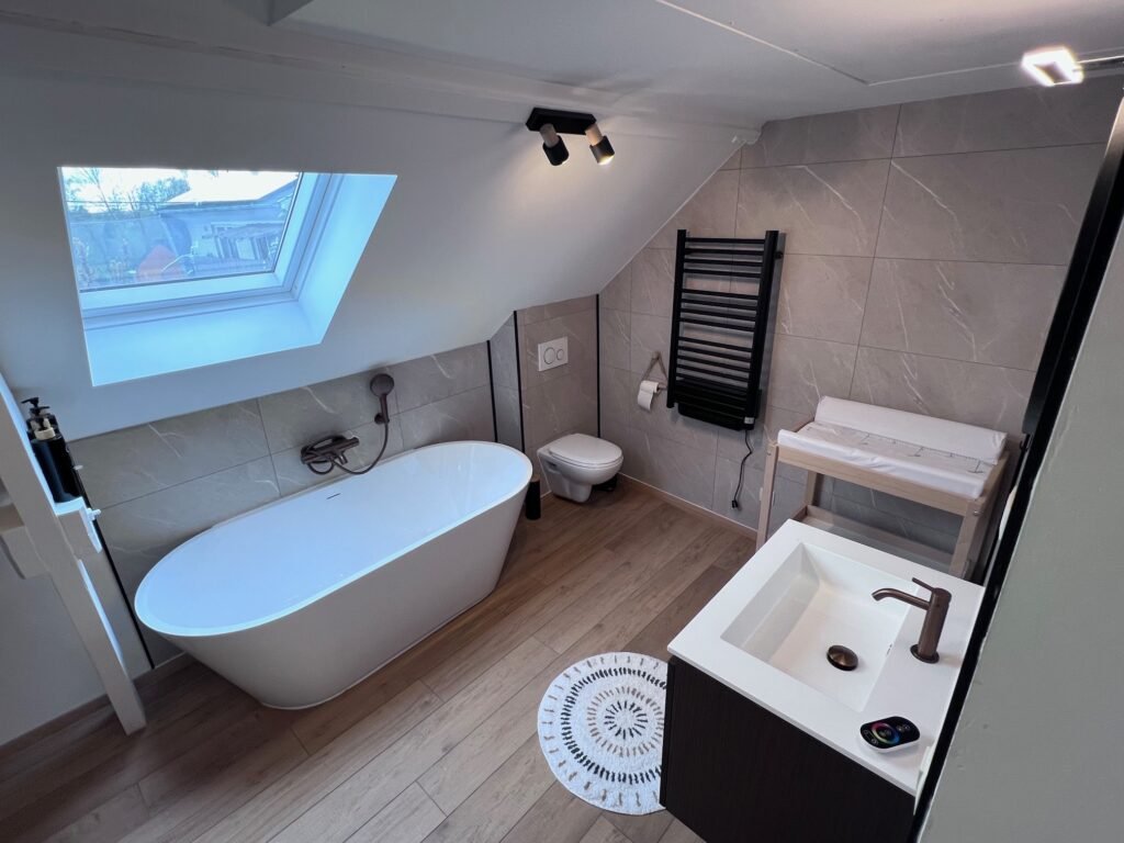 Saphir - Salle de bain avec Sauna pour se relaxer après une journée intense
