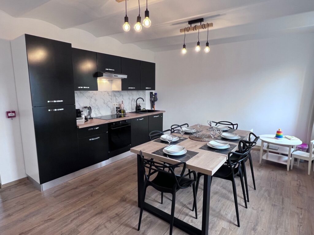 Saphir - Cuisine full équipée avec tout le nécessaire pour 6 personnes